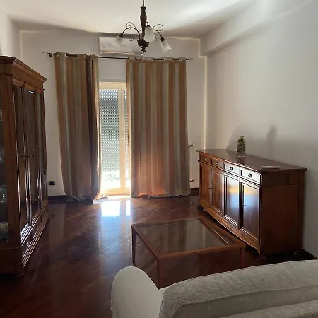 Alessandra Apartman Róma
